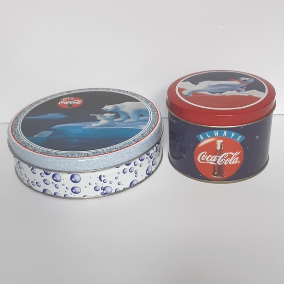 2 Coca-Cola Polar Bear round tins - Picture 2 of 6